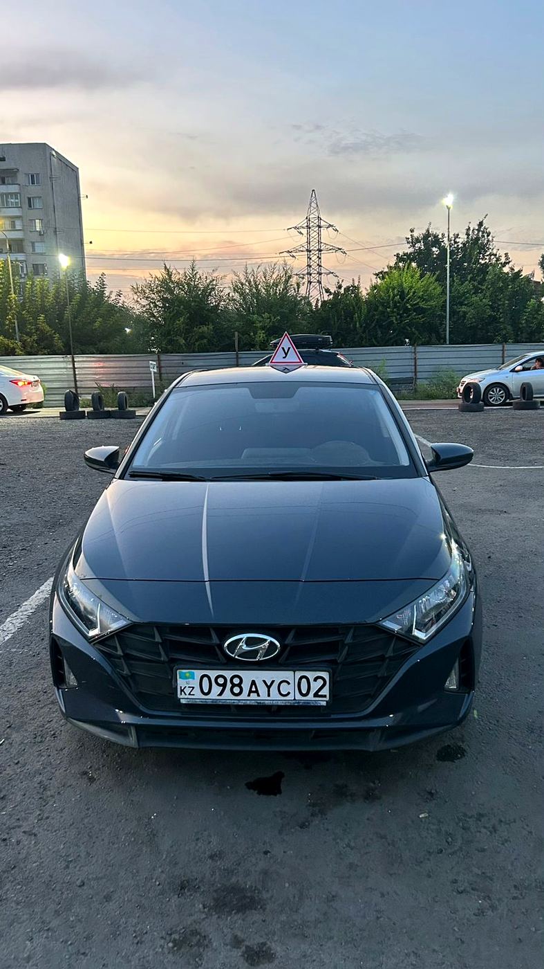 Учебный автомобиль Hyundai i20